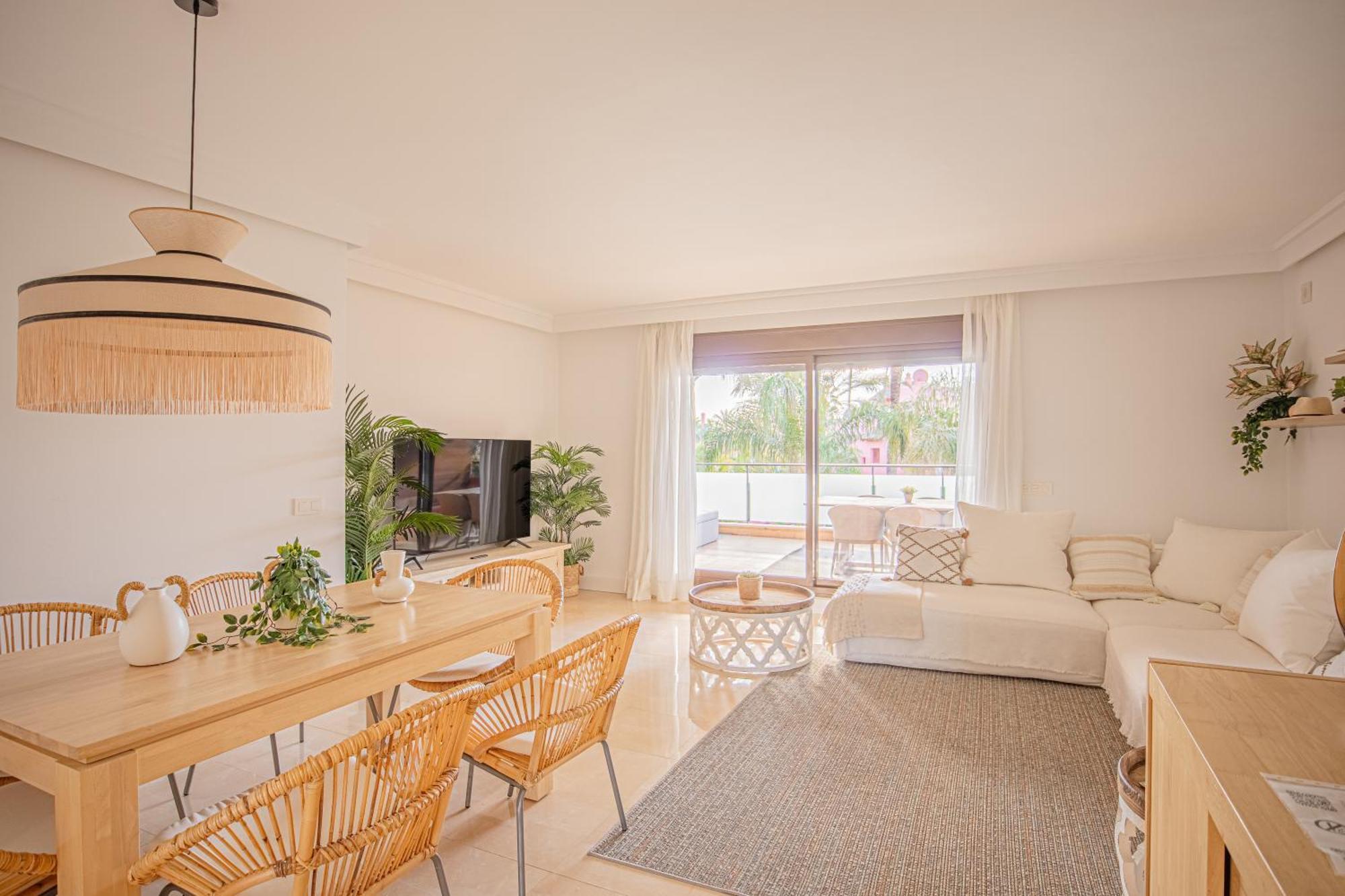 Buenti Apartments Estepona Dış mekan fotoğraf