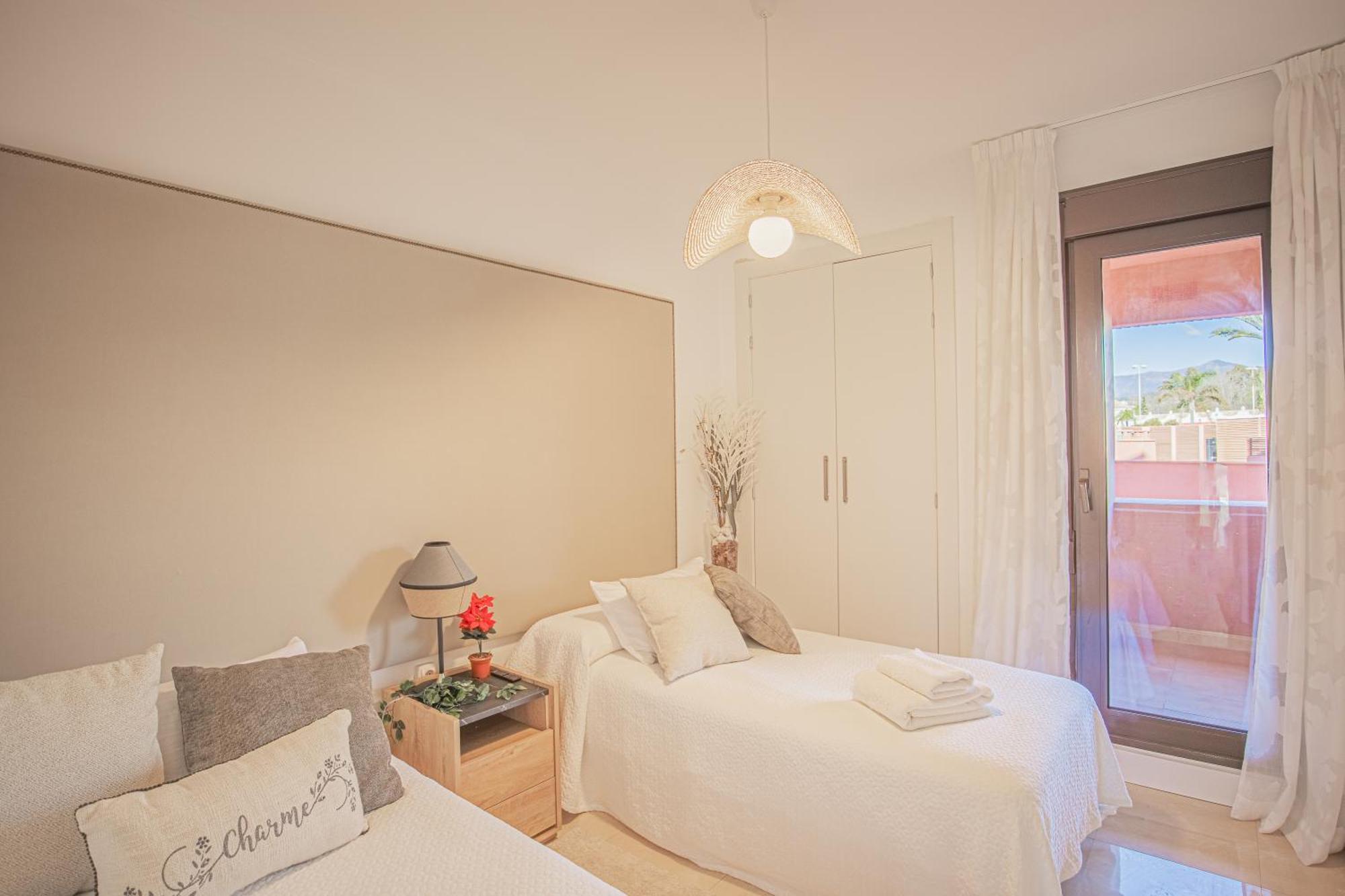Buenti Apartments Estepona Dış mekan fotoğraf
