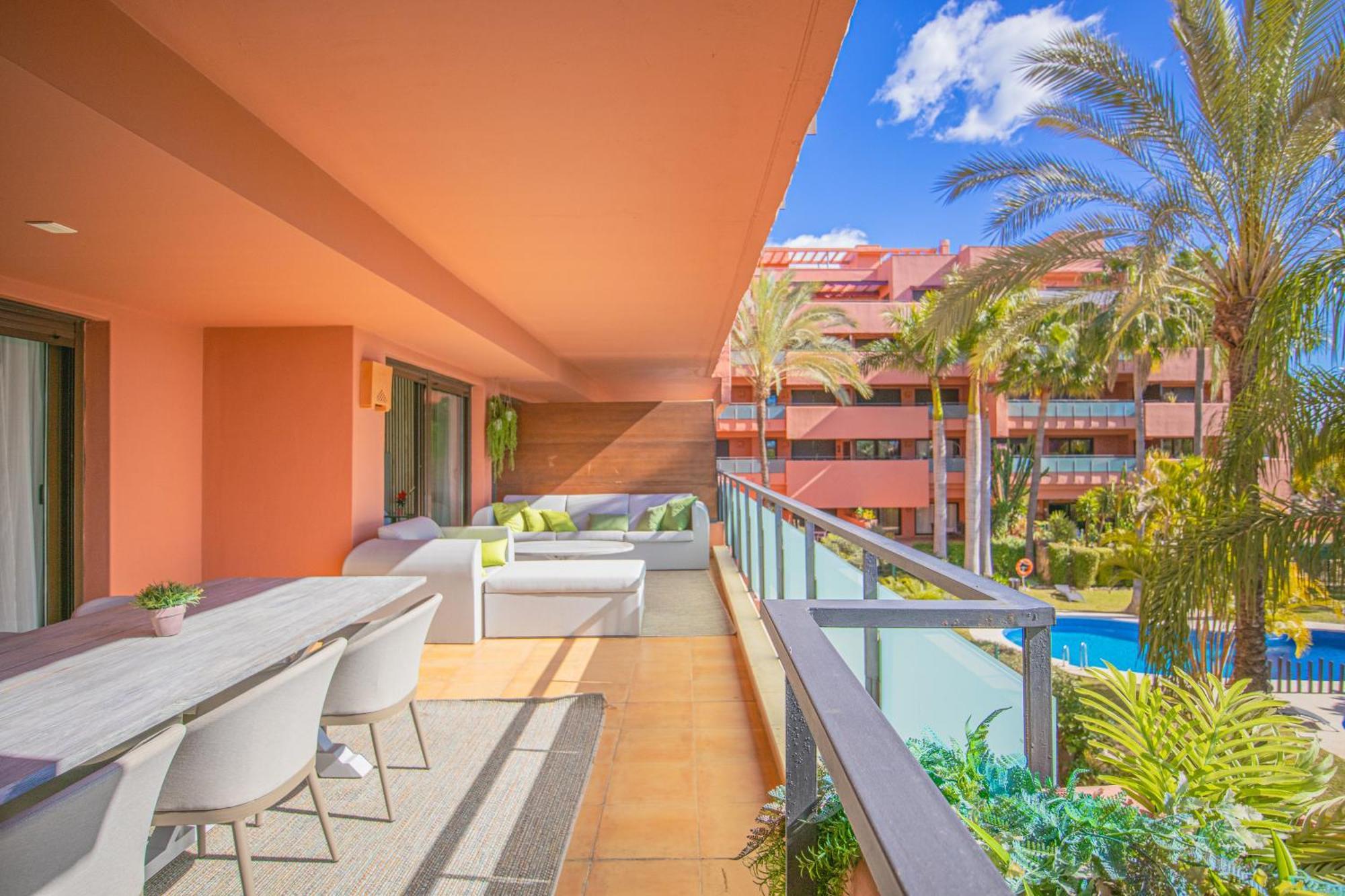 Buenti Apartments Estepona Dış mekan fotoğraf