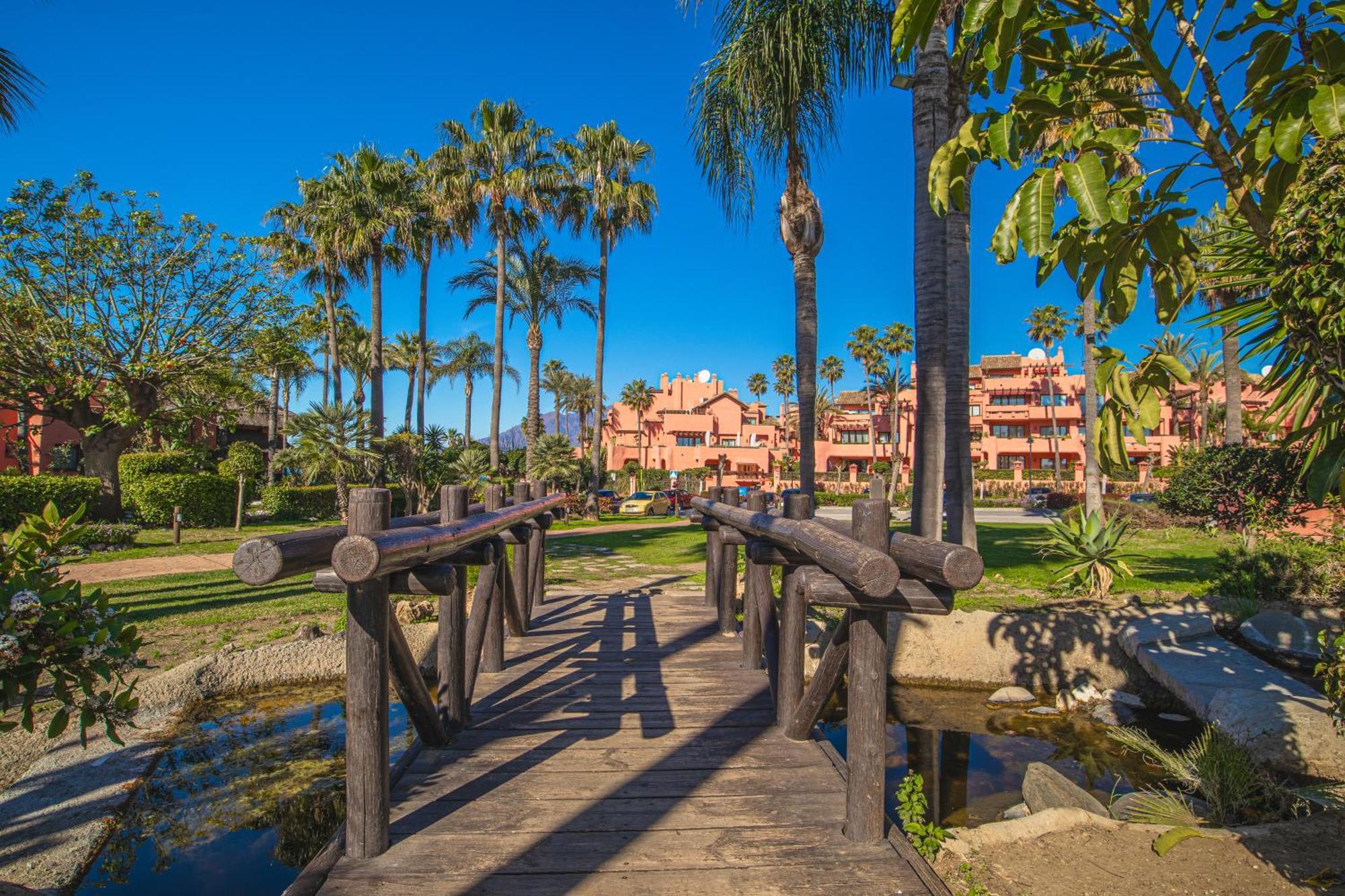 Buenti Apartments Estepona Dış mekan fotoğraf